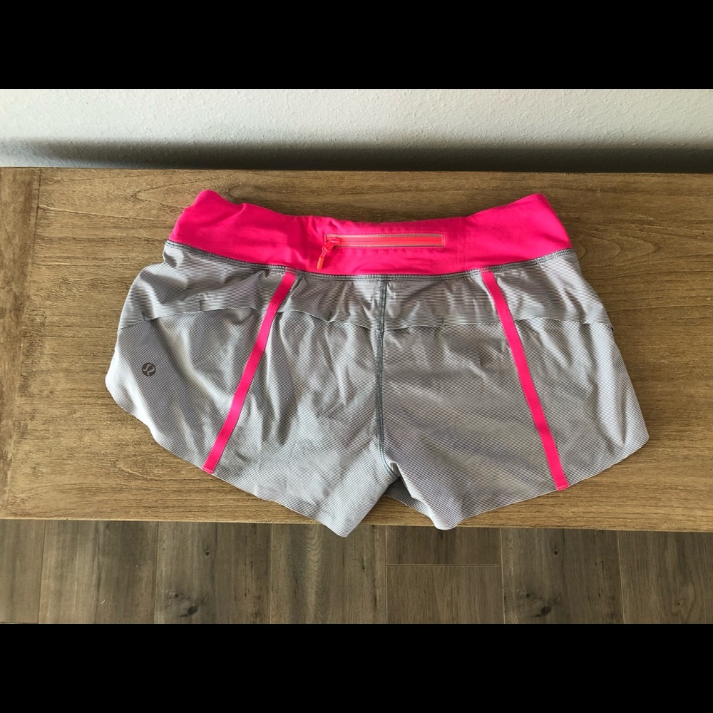 LULULEMON SHORT SIZE 6